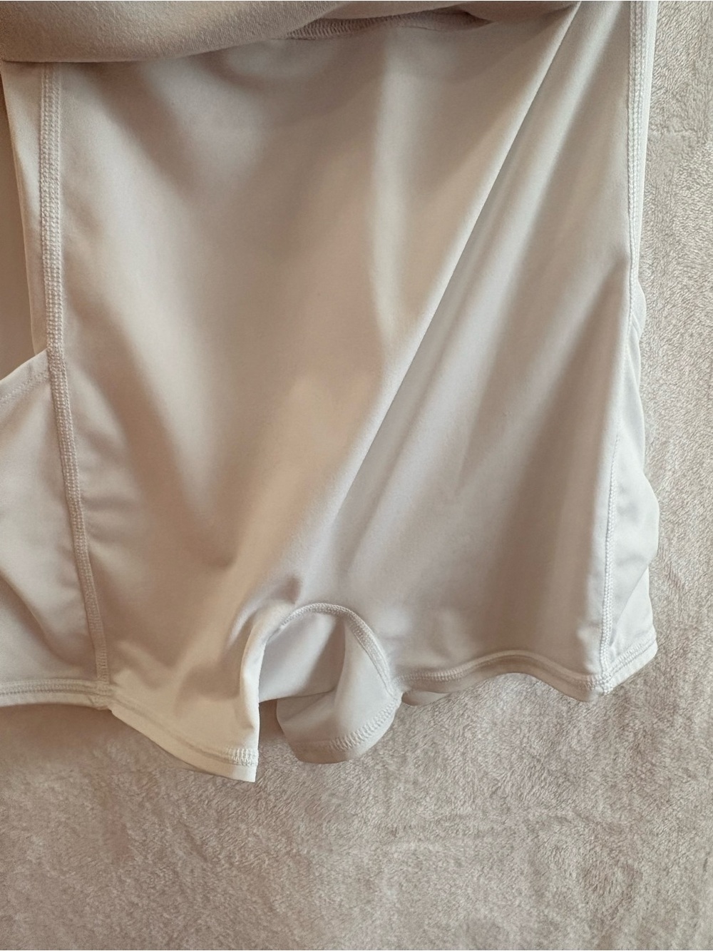 Alo Yoga White Tennis Dress Romper Built In Shorts Shelf Bra Women's Small - Picture 13 of 14